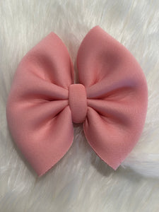 Blush pigtail set