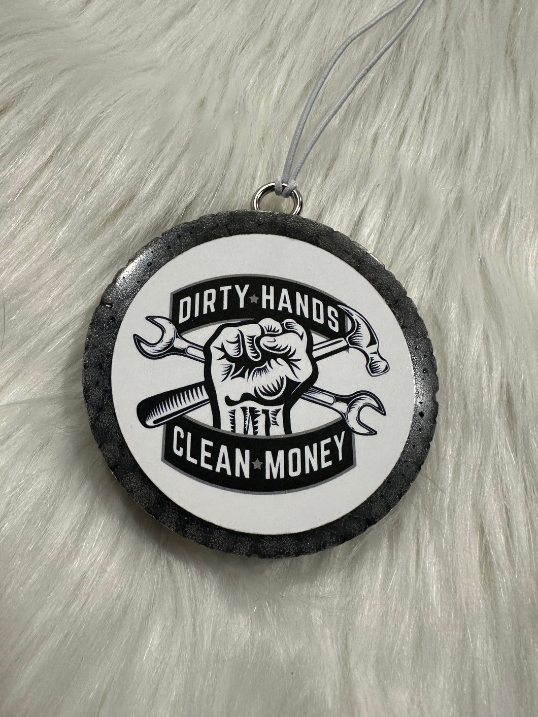 Dirty hands (black ice)