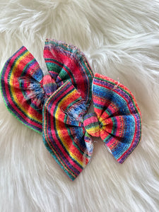 Serape pig tail